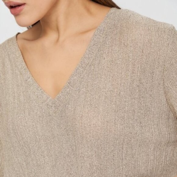 Zara Textured V-Neck Short Sleeve Oversized Top (NWT) - Picture 2 of 5